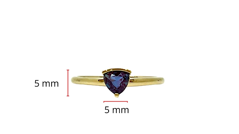 10K Yellow Gold 0.50cttw Created Alexandrite Ring, size 7