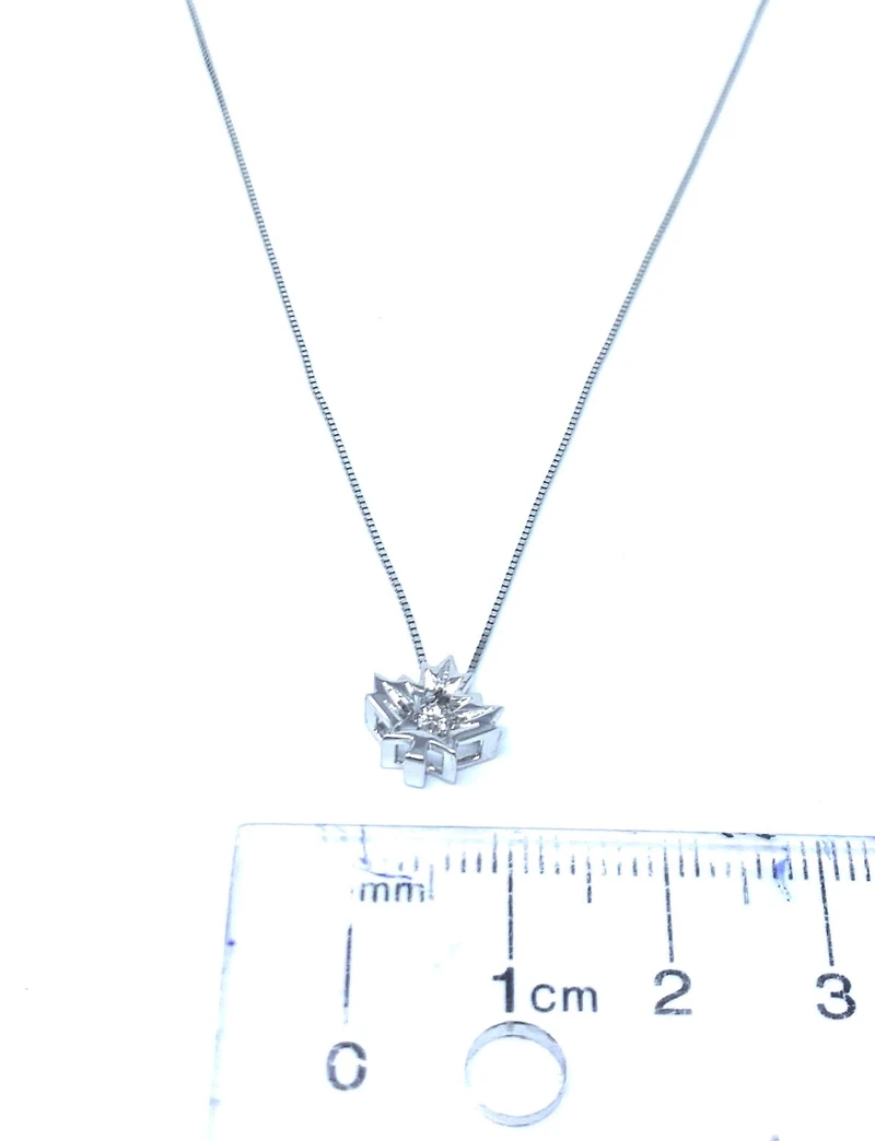 10K White Gold 0.04 Canadian Diamond Maple Leaf Pendant