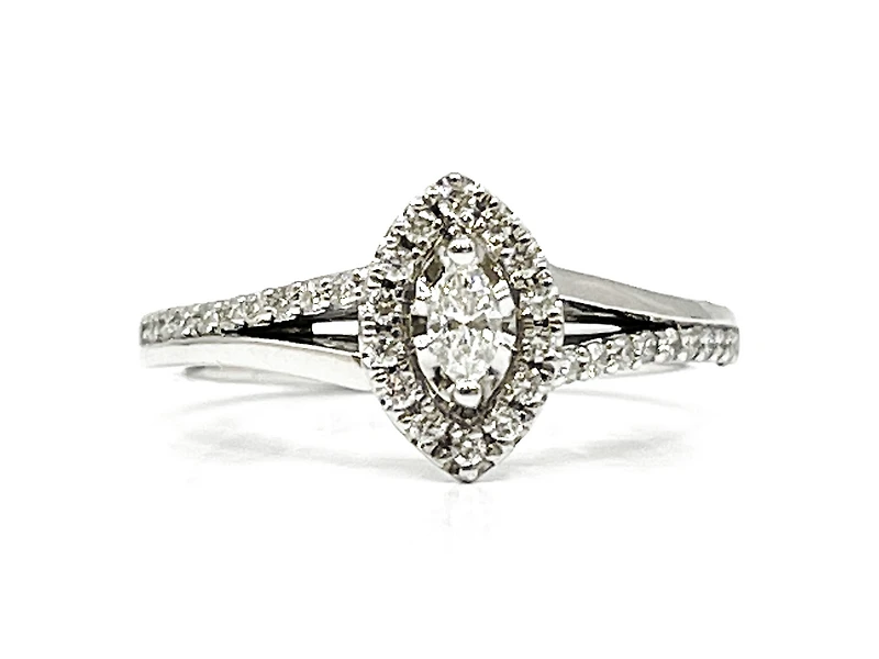 10K White Gold 0.30cttw Diamond Ring - Size 7