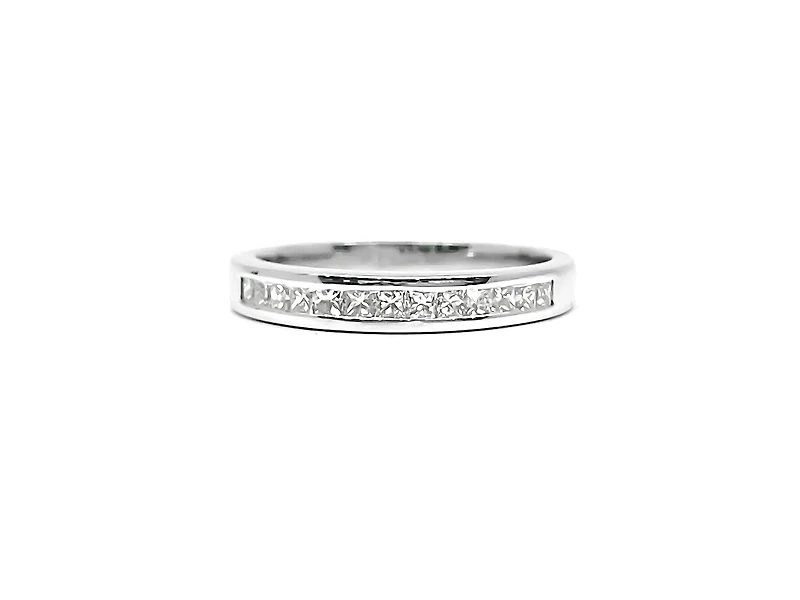 14K White Gold 0.40ctts Princess Cut Diamond Wedding Band