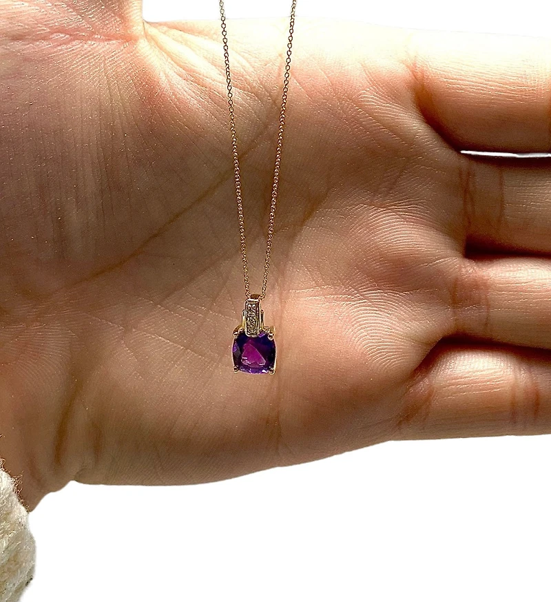 10K Yellow Gold 7mm Amethyst & 0.026cttw Diamond Pendant, 18"