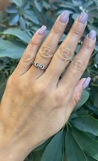 10K White Gold 0.10cttw Diamond Infinity / Cross Ring, size 6