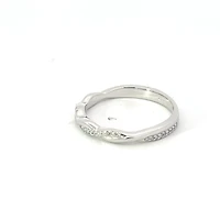 14K White Gold 0.15cttw Diamond Ring - size 6.5