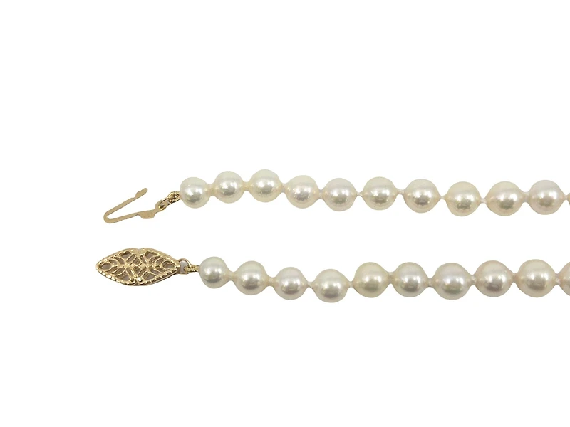 5.5-7.5mm White Cultured Graduated Pearl Strand with 14K Yellow Gold Pearl Clasp - 18"