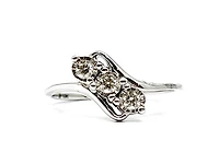 10K White Gold 0.15cttw Illusion Setting Diamond Ring - Size 6.5
