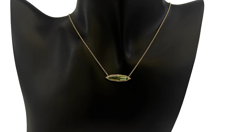 14K Yellow Gold 1.14cttw Peridot and 0.18cttw Diamond Necklace - 18 Inches