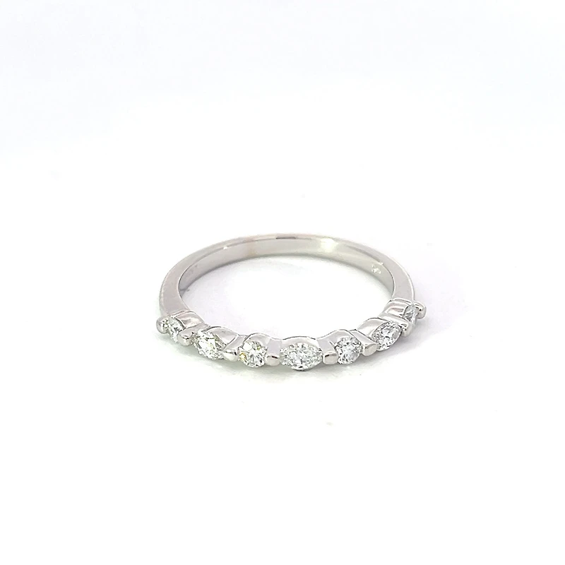 14K White Gold 0.40cttw Diamond Ring - size 6.5