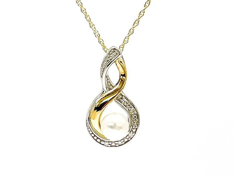 10K 2 Tone Pearl 4.5-5mm and Diamond Pendant, 18"