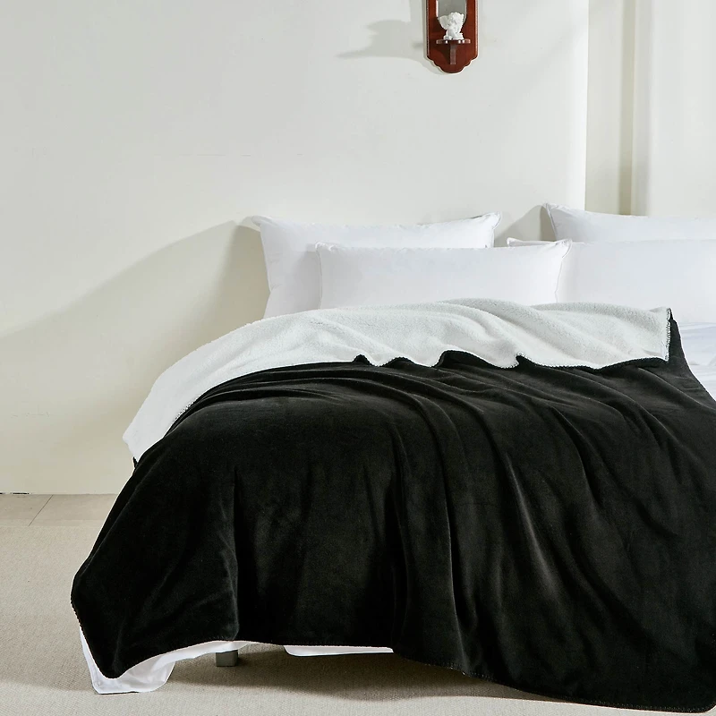 Black Sherpini Throw/Blanket