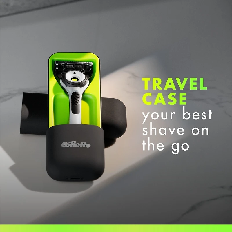 Rasoir Gillette Labs pour hommes avec barre exfoliante, édition blanc vif, 1 manche, 1 cartouche de rechange, 1 étui de voyage