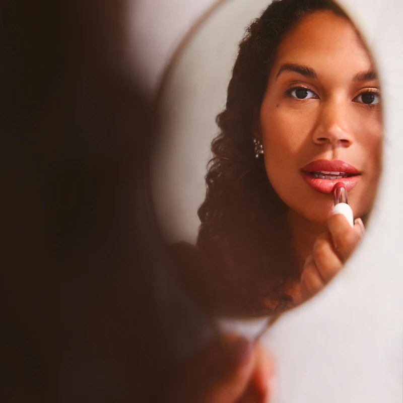 Lip Loving Colour & Caring Oil-in-Stick LipStick