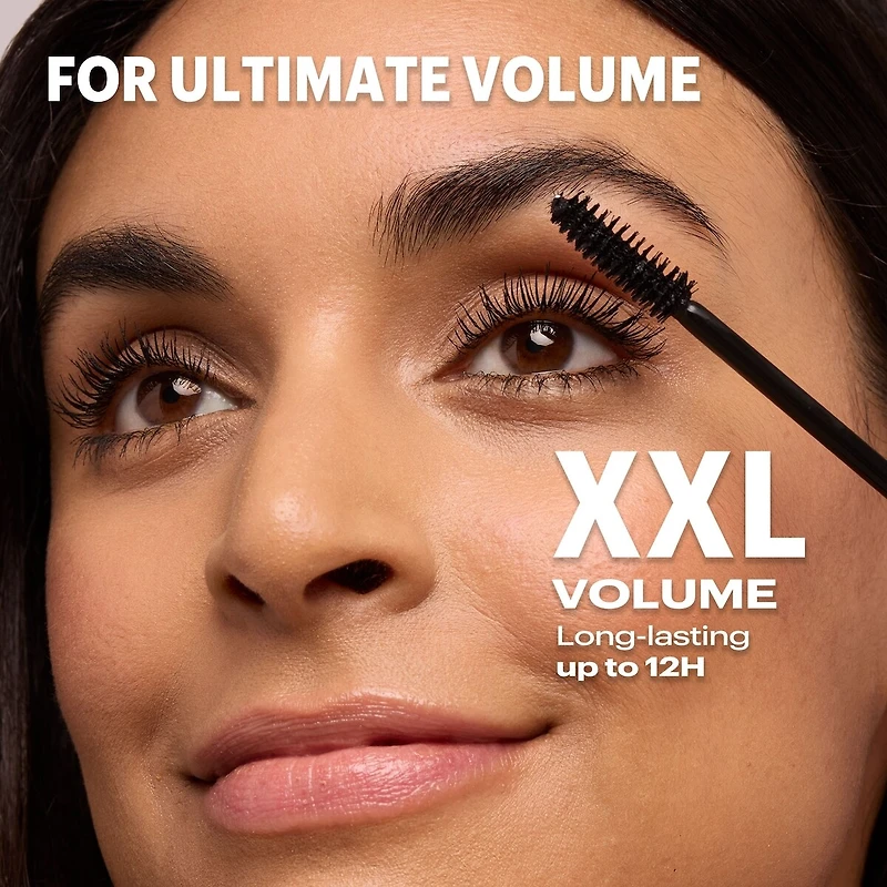 Master Volume Mascara Blackest Black XXL volume formula with jojoba oil and sunflower seeds