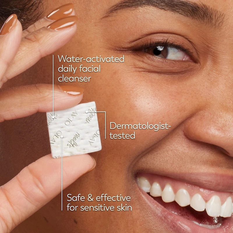 Mega Hydration Holiday Bag, Skincare Gift Set, 4pc, Body Wash, Face Cleanser, Daily Moisturizer, Night Moisturizer