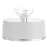 Oscar Woman Dusting Powder