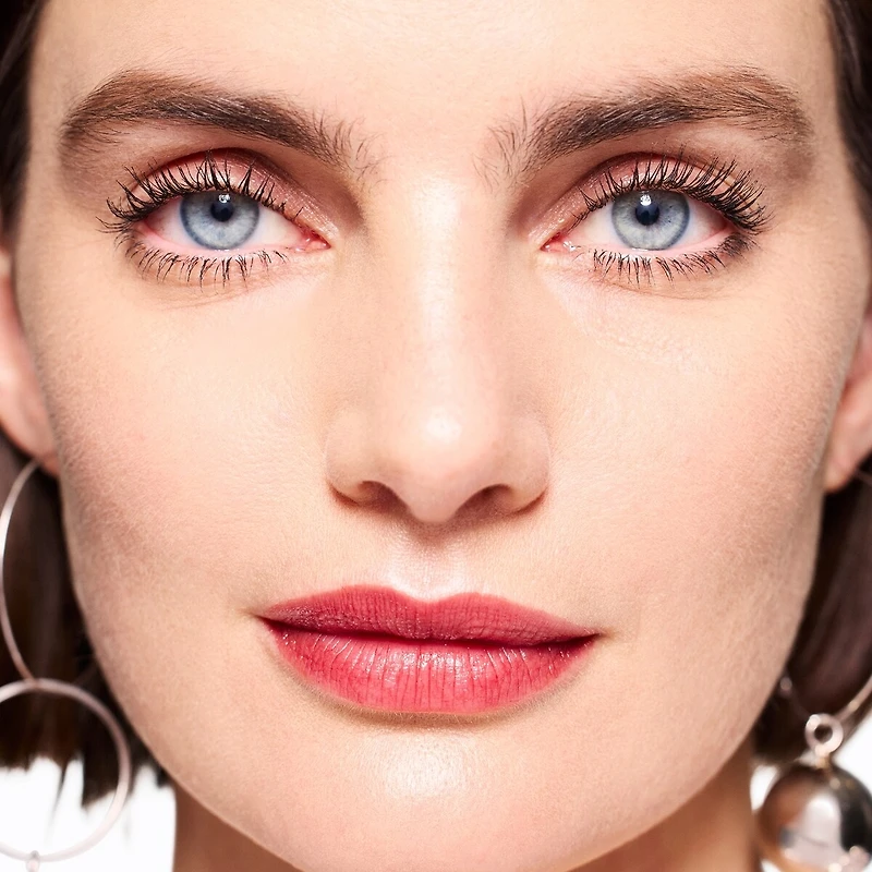 Rouge à lèvres Almost Honey noir en édition limitée