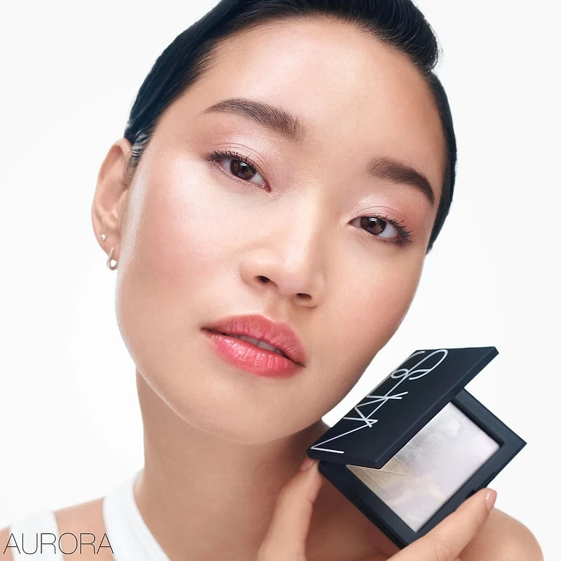 Poudre Compacte Prismatique Réflechissant La Lumière Aurora