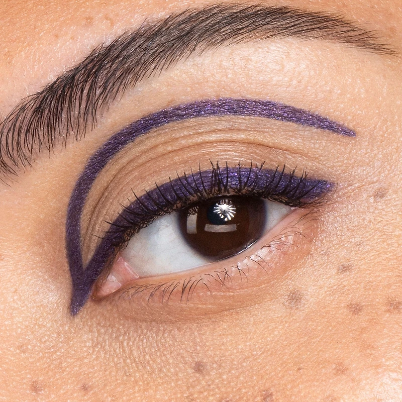 At The Borderline Gel Eyeliner Pencil