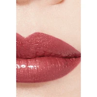 CHANEL ROUGE ALLURE LAQUE  LE À LÈVRES LIQUIDE BRILLANT ULTRA-TENUE