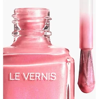 Le Vernis Couleur Et Brillance Longue Tenue