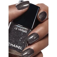 Le Vernis Couleur Et Brillance Longue Tenue