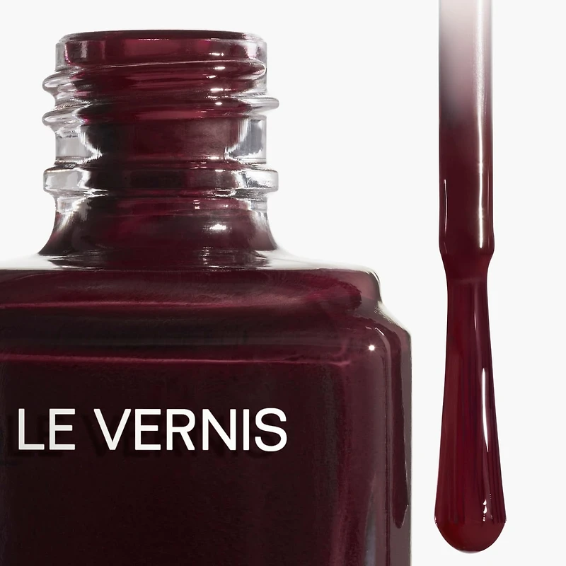LE VERNIS NAIL COLOUR
