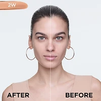 True Match Foundation with Hyaluronic Acid & Moisturizing Care