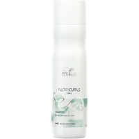 Shampooing Nutricurls pour les boucles de Wella Professionals, formulé avec le complexe Nourish-In, nourrit et définit les ondulations, formulé sans sulfates