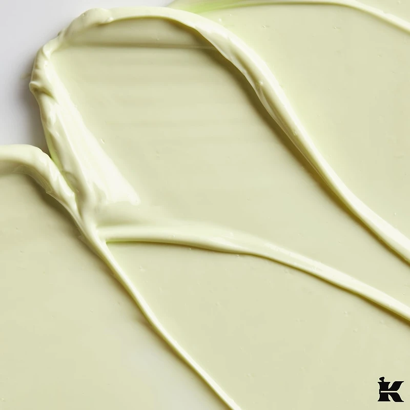 Creamy Eye Treatment with Avocado