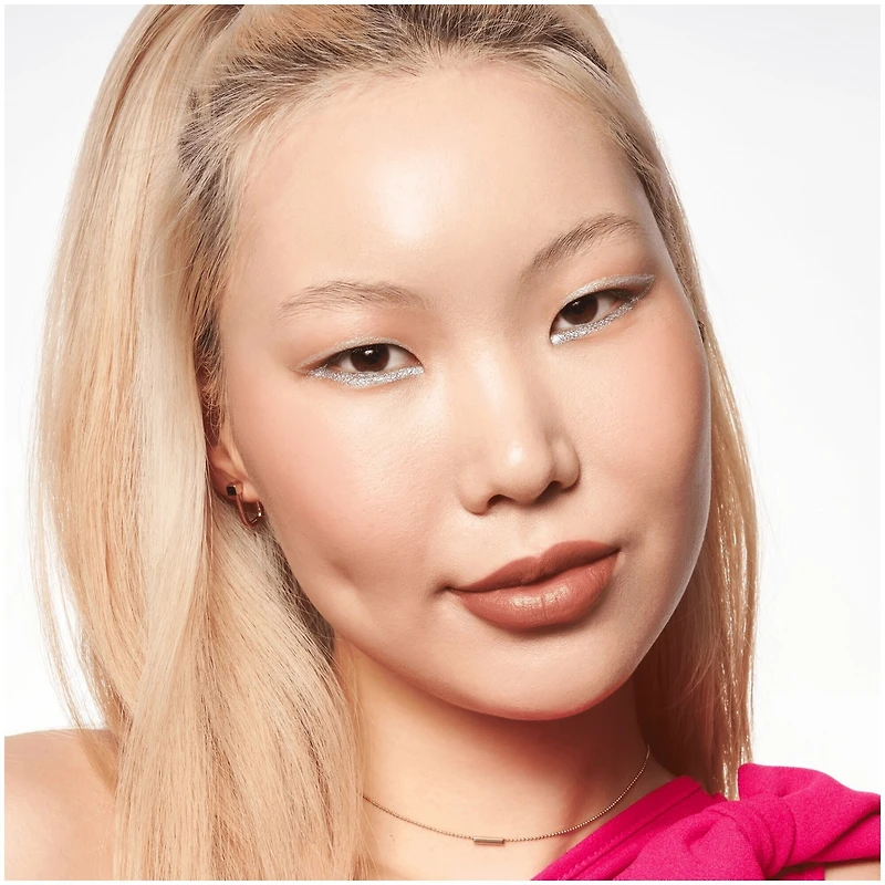 META GLOW duo-chrome eye pencil