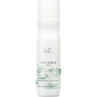 Shampooing Nutricurls pour les ondulations de Wella Professionals, formulé avec le complexe Nourish-In, nourrit et définit les ondulations, formulé sans sulfates