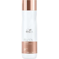 Shampooing Fusion Réparation Intense de Wella Professionals pour cheveux abîmés – shampooing professionnel pour la réparation des cheveux, shampooing anti-casse, 250 mL