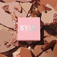 Pressed Bronzing Powder, mistake-proof, velvet-matte finish, lighweight, cruelty-free, vegan