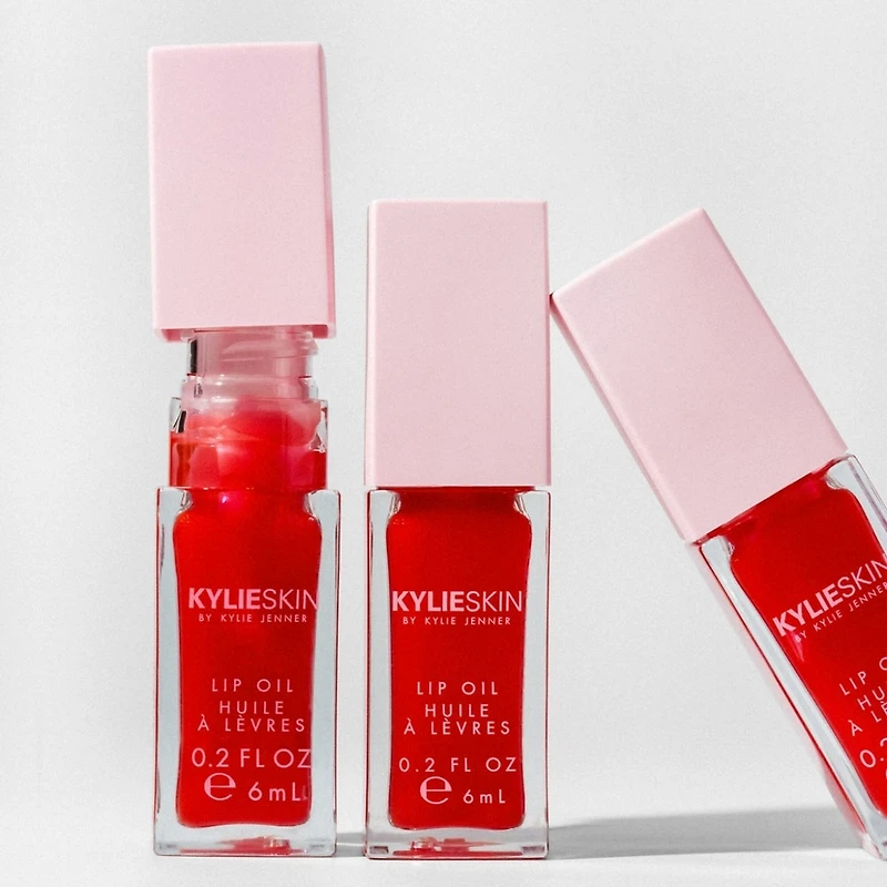 Lip Oil with Coconut Oil, hydrates, smoothes lips, natural plump effect