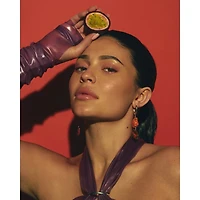 Lip Oil with Coconut Oil, hydrates, smoothes lips, natural plump effect