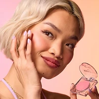 Revolution Bouncy Blur Blush Light As A Cloud Peachy Pink