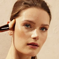 St. Tropez Tantour & Applicator Brush