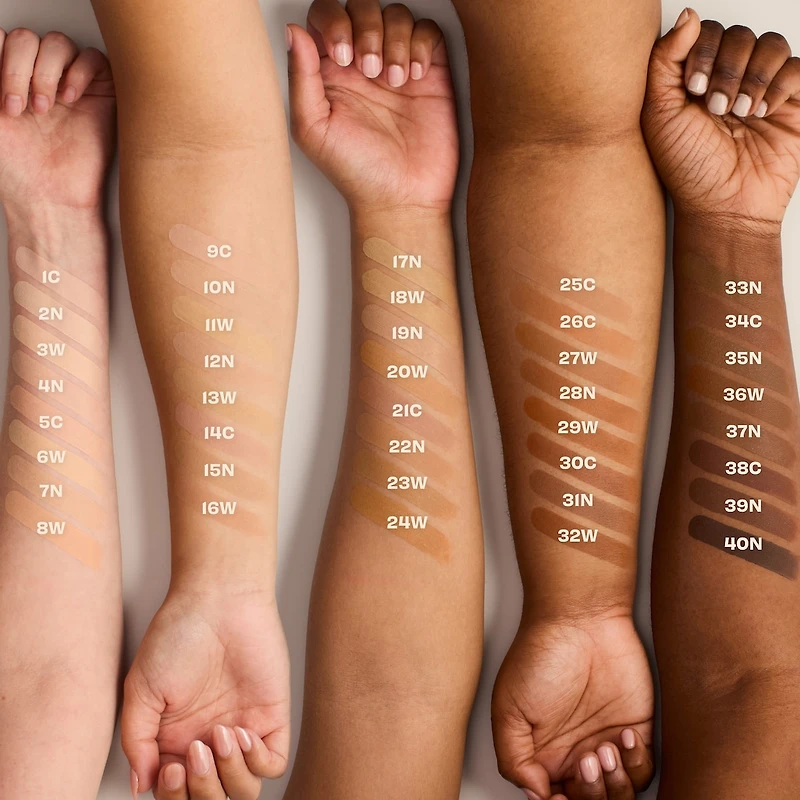 The POREfessional smoothing & blurring matte foundation