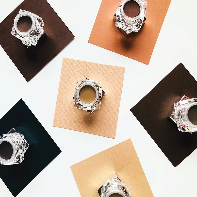 Pommade des Sourcils Nourrissante et Définition (sans brosse)