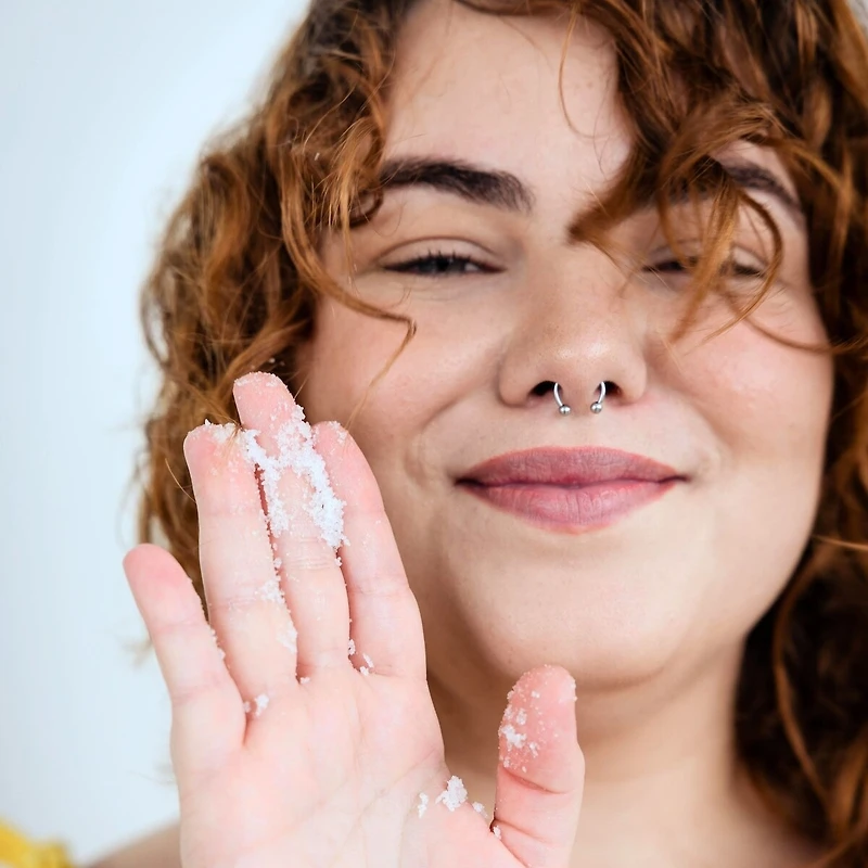 Bermuda Dark Spot Exfoliating Scrub