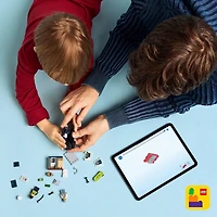 LEGO City La Poursuite en Moto de Police, Jouet, Ensemble de Moto pour les 4 Ans et Plus 60455