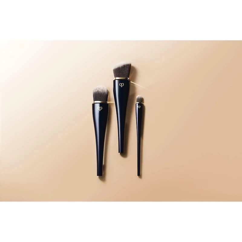 Light Coverage Foundation Brush