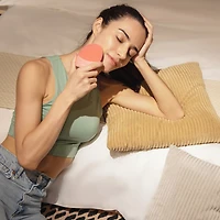 LUNA™ 4 Massage nettoyant et raffermissant du visage pour une peau équilibrée