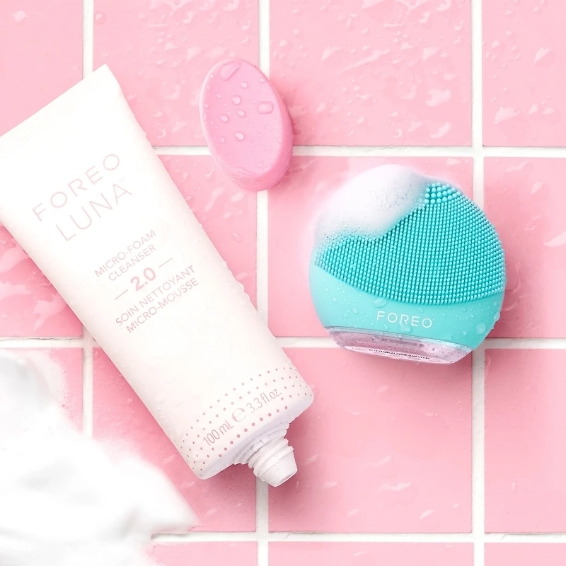 LUNA™ 4 play Facial Cleansing Brush in Mint For You!