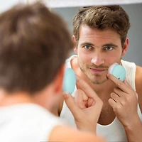 LUNA™ 4 play Facial Cleansing Brush in Mint For You!