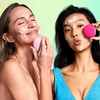 LUNA™ 4 play Facial Cleansing Brush in Cherry Up!