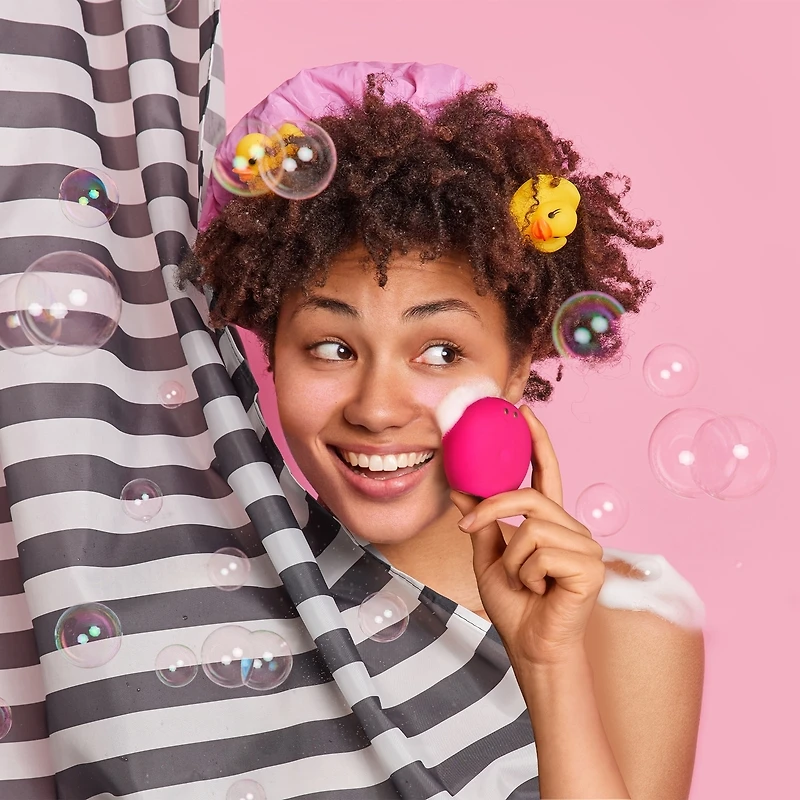 LUNA™ 4 play smart Facial Cleansing Brush in Cherry Up