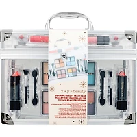 Defining Beauty Train Case