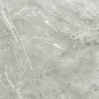 Gouttes de rosée du matin à l’acide hyaluronique