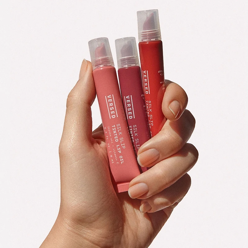 Silk Slip Tinted Conditioning Lip Oil - Blossom