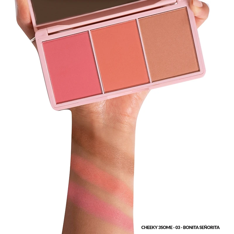 Cheeky Threesome - Trio De Fards Juste Une Pincée